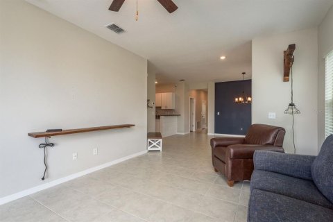 House in Hudson, Florida 3 bedrooms, 141.3 sq.m. № 2106964 - photo 7