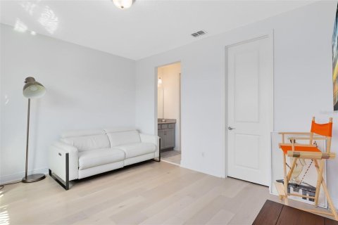 House in Winter Garden, Florida 4 bedrooms, 399.39 sq.m. № 1851750 - photo 30
