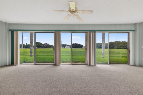 Casa en venta en Port Richey, Florida, 2 dormitorios, 155.15 m2 № 2377460 - foto 9