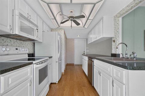 Casa en venta en Port Richey, Florida, 2 dormitorios, 155.15 m2 № 2377460 - foto 20