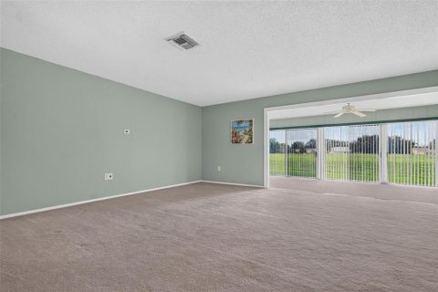 Casa en venta en Port Richey, Florida, 2 dormitorios, 155.15 m2 № 2377460 - foto 12