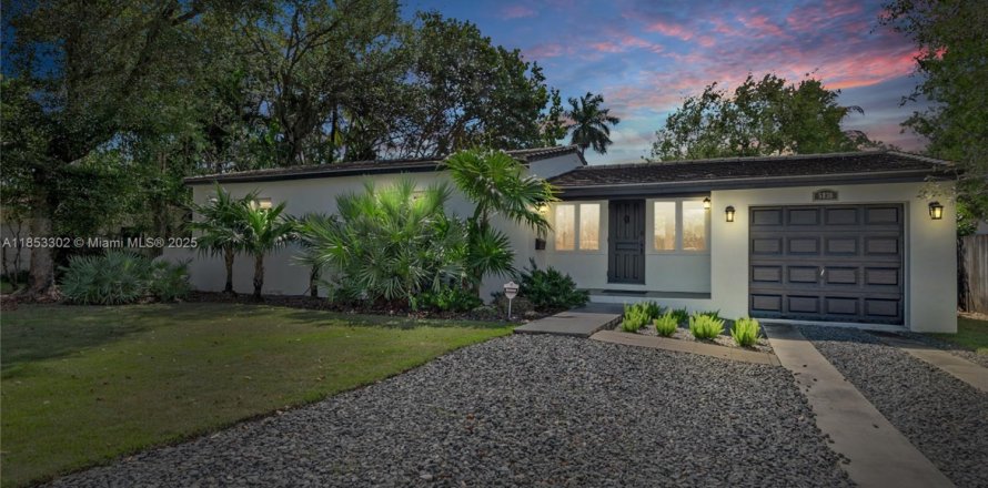 Villa ou maison à Miami, Floride 2 chambres, 100.52 m2 № 1872649