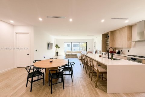 Купить виллу или дом в Саут-Майами, Флорида 4 спальни, 205.41м2, № 2049636 - фото 7