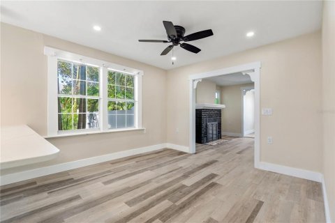 House in Saint Pete Beach, Florida 4 bedrooms, 231.14 sq.m. № 2096195 - photo 21