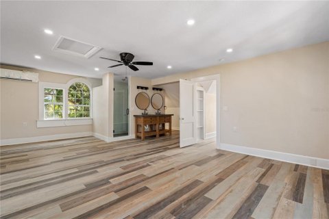 House in Saint Pete Beach, Florida 4 bedrooms, 231.14 sq.m. № 2096195 - photo 26