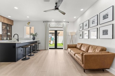 Купить таунхаус в Хайалиа, Флорида 3 спальни, 153.29м2, № 2059311 - фото 8