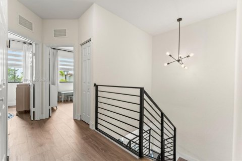 Купить таунхаус в Хайалиа, Флорида 3 спальни, 153.29м2, № 2059311 - фото 25