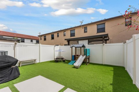 Купить таунхаус в Хайалиа, Флорида 3 спальни, 153.29м2, № 2059311 - фото 18