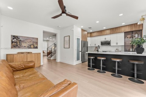 Купить таунхаус в Хайалиа, Флорида 3 спальни, 153.29м2, № 2059311 - фото 11