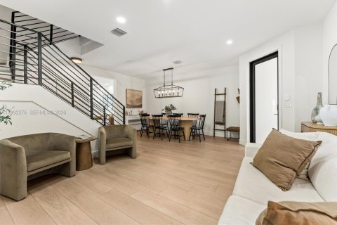 Купить таунхаус в Хайалиа, Флорида 3 спальни, 153.29м2, № 2059311 - фото 5