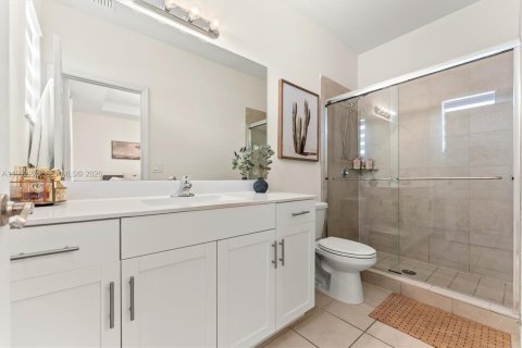 Купить таунхаус в Хайалиа, Флорида 3 спальни, 153.29м2, № 2059311 - фото 24