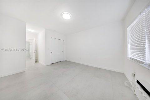 Снять в аренду квартиру в Майами-Бич, Флорида 1 спальня, 65.03м2, № 2004817 - фото 9