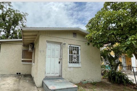 Casa en alquiler en Orlando, Florida, 3 dormitorios, 92.9 m2 № 1914755 - foto 1