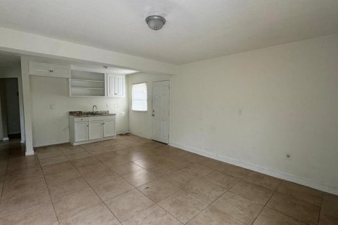 Casa en alquiler en Orlando, Florida, 3 dormitorios, 92.9 m2 № 1914755 - foto 8