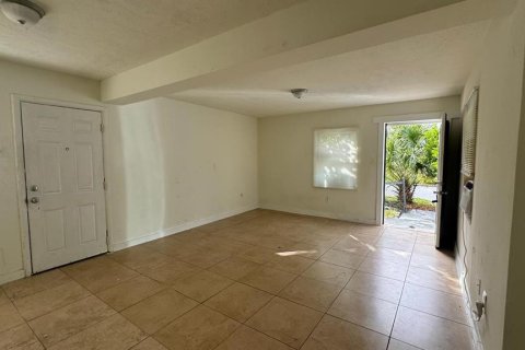 Casa en alquiler en Orlando, Florida, 3 dormitorios, 92.9 m2 № 1914755 - foto 12