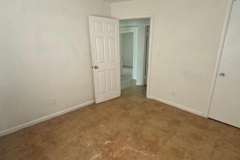 Casa en alquiler en Orlando, Florida, 3 dormitorios, 92.9 m2 № 1914755 - foto 9