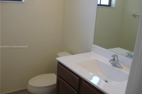 Adosado en alquiler en Miami, Florida, 3 dormitorios, 195.47 m2 № 2030911 - foto 19