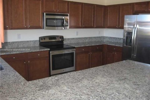 Adosado en alquiler en Miami, Florida, 3 dormitorios, 195.47 m2 № 2030911 - foto 20