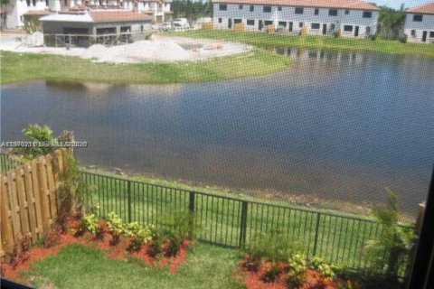 Adosado en alquiler en Miami, Florida, 3 dormitorios, 195.47 m2 № 2030911 - foto 14