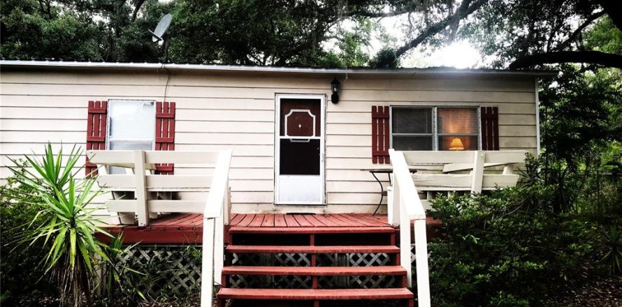 Apartment in Melrose, Florida 2 bedrooms, 102.56 sq.m. № 2105577