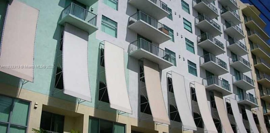 Condo à Hollywood, Floride, 2 chambres № 1818198