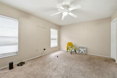 House in Tampa, Florida 3 bedrooms, 120.87 sq.m. № 2084115 - photo 16