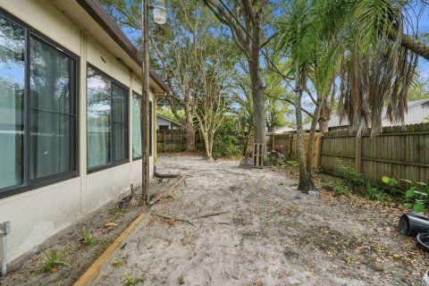 House in Tampa, Florida 3 bedrooms, 120.87 sq.m. № 2084115 - photo 7