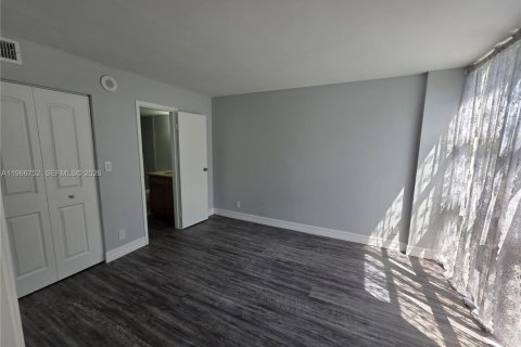 Copropriété à vendre à Sunny Isles Beach, Floride: 2 chambres, 91.79 m2 № 2028970 - photo 20