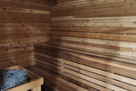 Copropriété à vendre à Sunny Isles Beach, Floride: 2 chambres, 91.79 m2 № 2028970 - photo 11