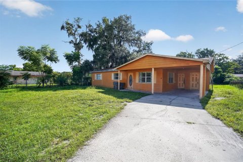 House in Lakeland, Florida 2 bedrooms, 120.31 sq.m. № 2227838