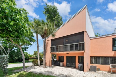 Townhouse in Key Largo, Florida 3 bedrooms, 118.08 sq.m. № 1845974 - photo 2