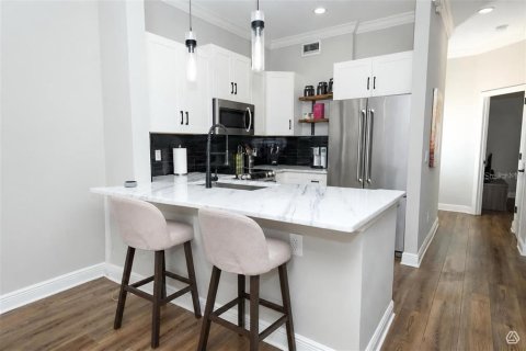 Condo in Orlando, Florida, 3 bedrooms  № 2376865 - photo 5