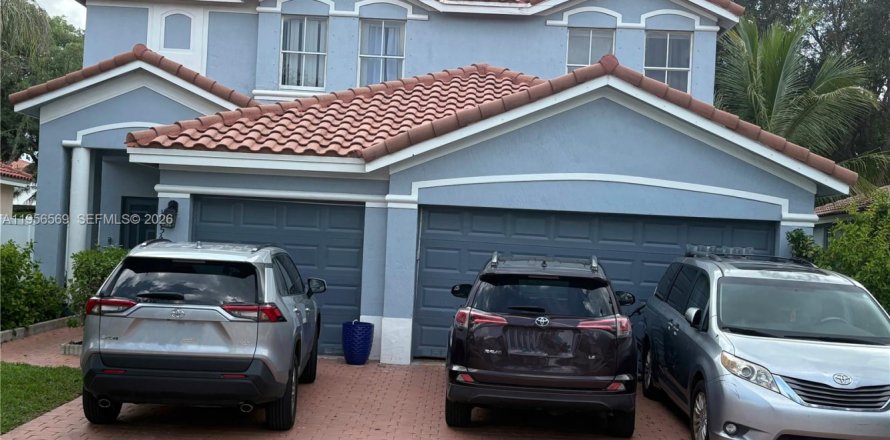 Villa ou maison à Miramar, Floride 5 chambres, 277.41 m2 № 2026517