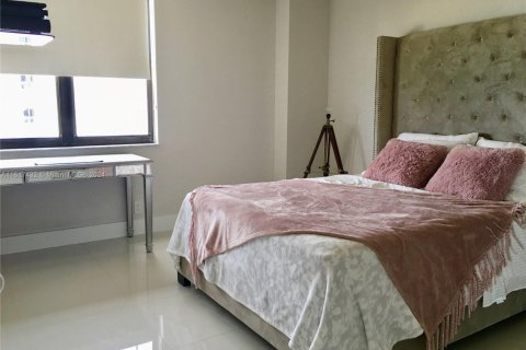 Снять в аренду кондоминиум в Майами-Бич, Флорида 2 спальни, 93.37м2, № 2037779 - фото 8