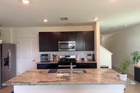 Villa ou maison à vendre à Zephyrhills, Floride: 4 chambres, 214.14 m2 № 2215350 - photo 2
