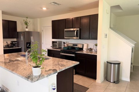 Villa ou maison à vendre à Zephyrhills, Floride: 4 chambres, 214.14 m2 № 2215350 - photo 3