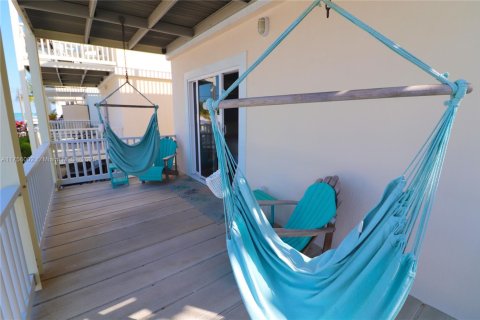 Condo in Marathon, Florida, 3 bedrooms  № 1713666 - photo 14