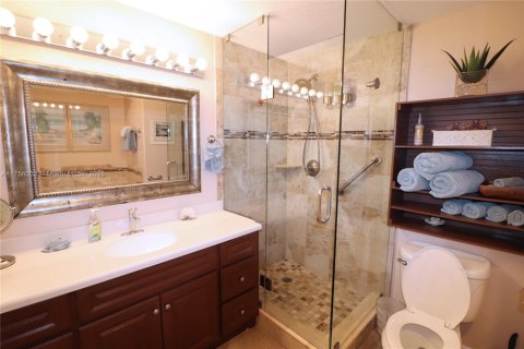 Condo in Marathon, Florida, 3 bedrooms  № 1713666 - photo 18