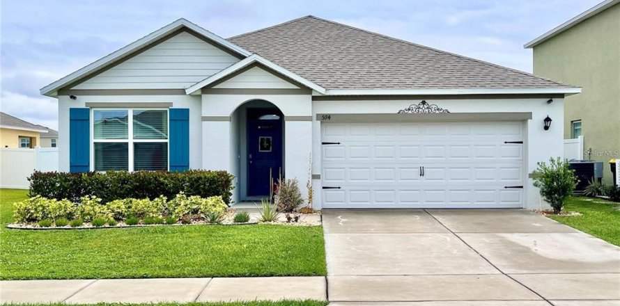 Casa en Auburndale, Florida 3 dormitorios, 157.66 m2 № 1880751