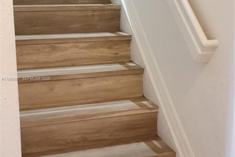 Снять в аренду кондоминиум в Дорал, Флорида 3 спальни, 116.69м2, № 2081356 - фото 7
