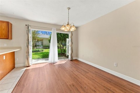 Touwnhouse à louer à Valrico, Floride: 2 chambres, 122.17 m2 № 2407129 - photo 9