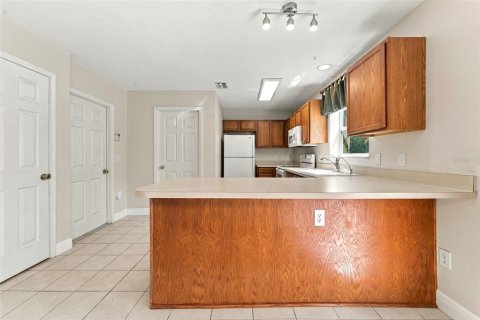 Touwnhouse à louer à Valrico, Floride: 2 chambres, 122.17 m2 № 2407129 - photo 12