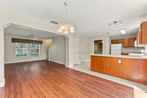 Touwnhouse à louer à Valrico, Floride: 2 chambres, 122.17 m2 № 2407129 - photo 10