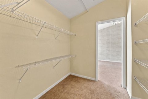 Touwnhouse à louer à Valrico, Floride: 2 chambres, 122.17 m2 № 2407129 - photo 25