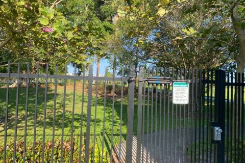 Copropriété à louer à Hollywood, Floride: 1 chambre, 69.12 m2 № 2028070 - photo 23