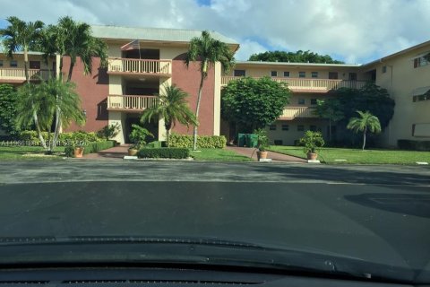 Copropriété à louer à Hollywood, Floride: 1 chambre, 69.12 m2 № 2028070 - photo 13