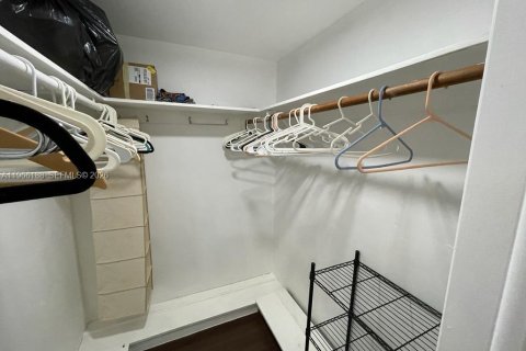 Copropriété à louer à Hollywood, Floride: 1 chambre, 69.12 m2 № 2028070 - photo 10