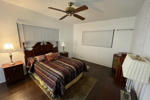 Copropriété à louer à Hollywood, Floride: 1 chambre, 69.12 m2 № 2028070 - photo 5