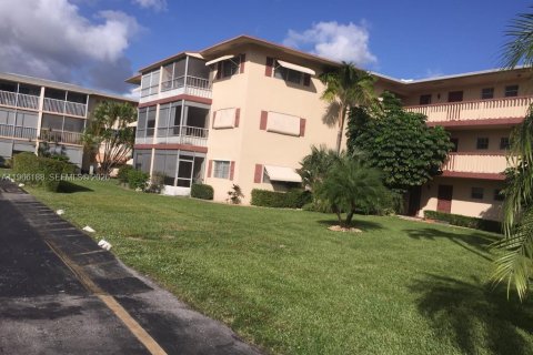 Copropriété à louer à Hollywood, Floride: 1 chambre, 69.12 m2 № 2028070 - photo 11