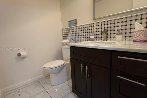 Copropriété à louer à Lauderdale-by-the-Sea, Floride: 1 chambre, 79.9 m2 № 2193620 - photo 10